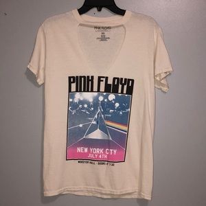 Pink Floyd shirt